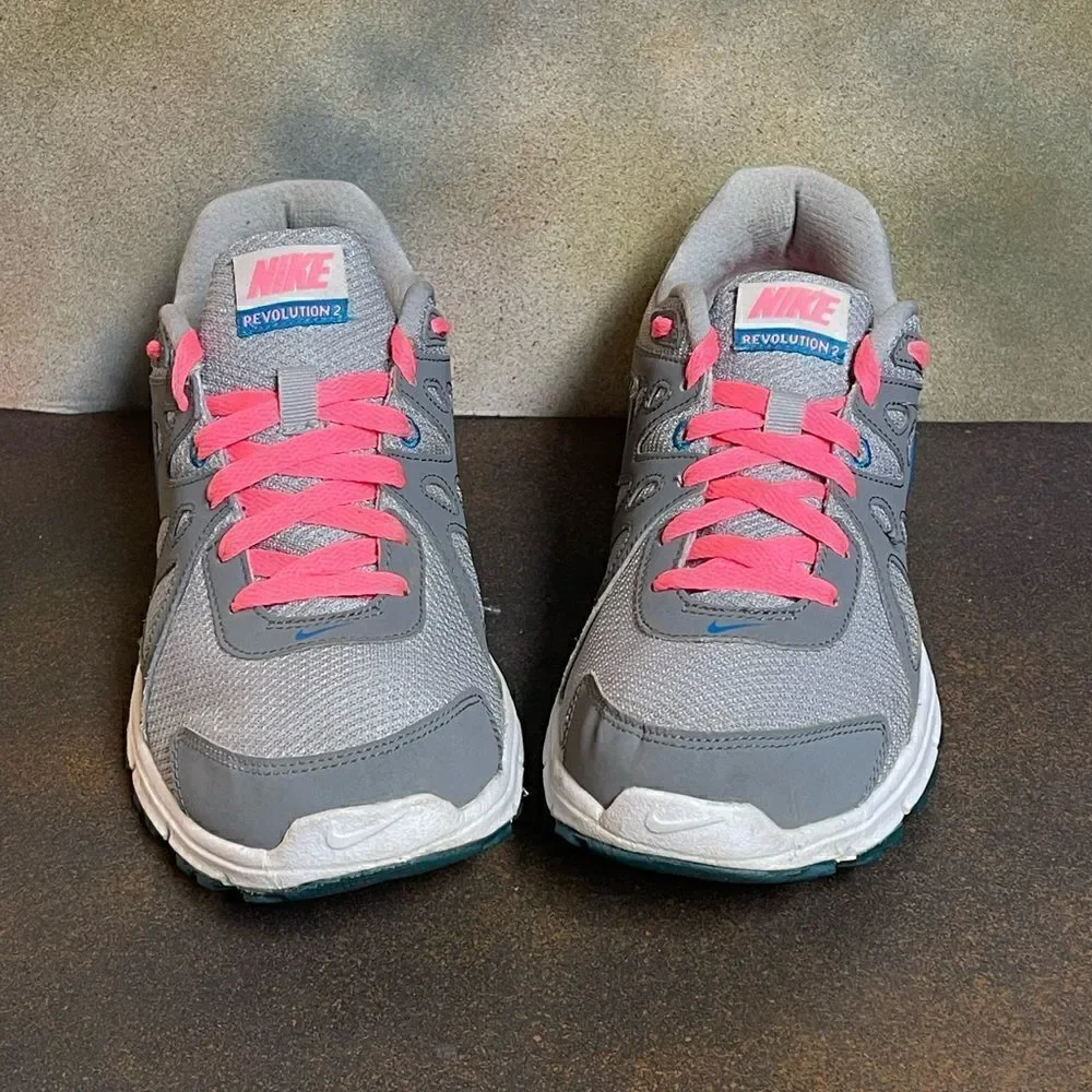 Nike Revolution 2 Women’s Running Shoes Size 9.5M